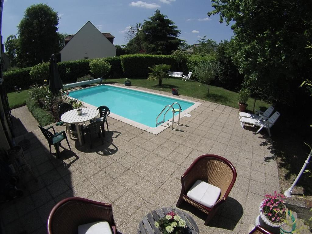 Les Hibiscus Bed & Breakfast Maisons-Laffitte Exterior foto